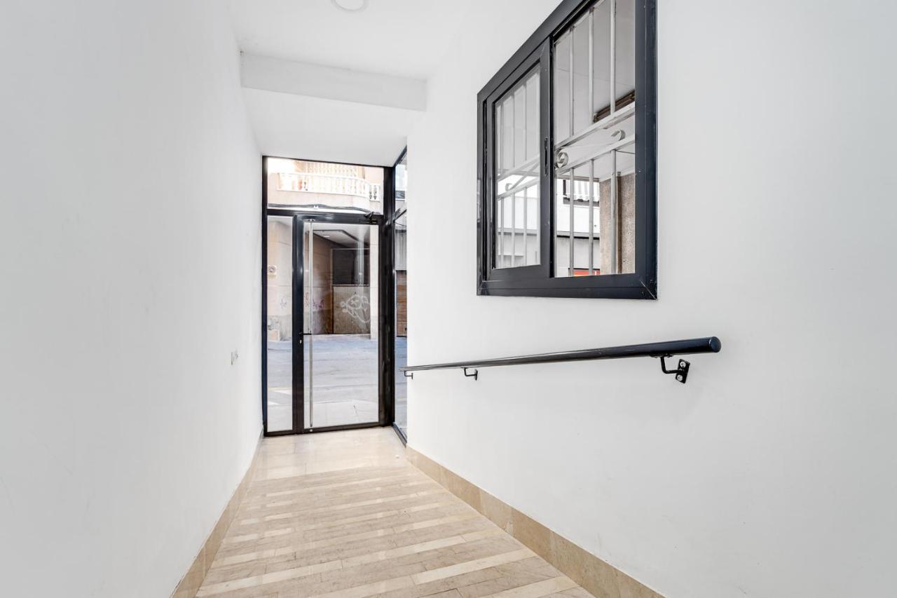 Apartment Studio Relax Almudena Торрев'єха Екстер'єр фото