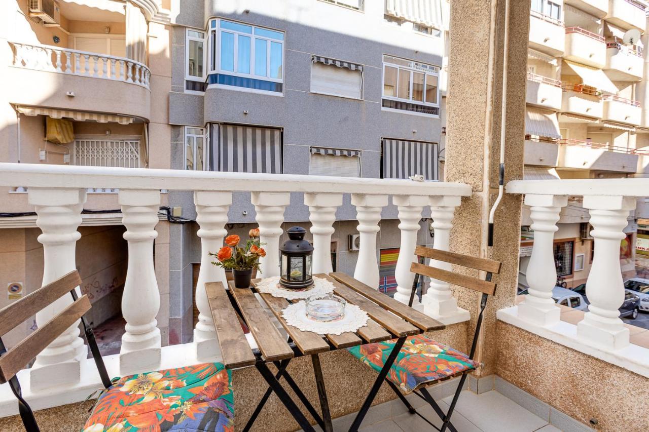 Apartment Studio Relax Almudena Торрев'єха Екстер'єр фото